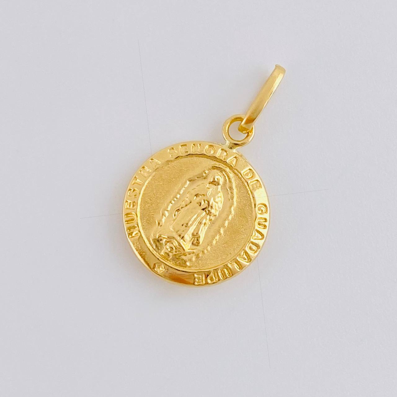 Dije Virgen Guadalupe Mate 0.6 g / 1.9 cm Oro Amarillo 18K