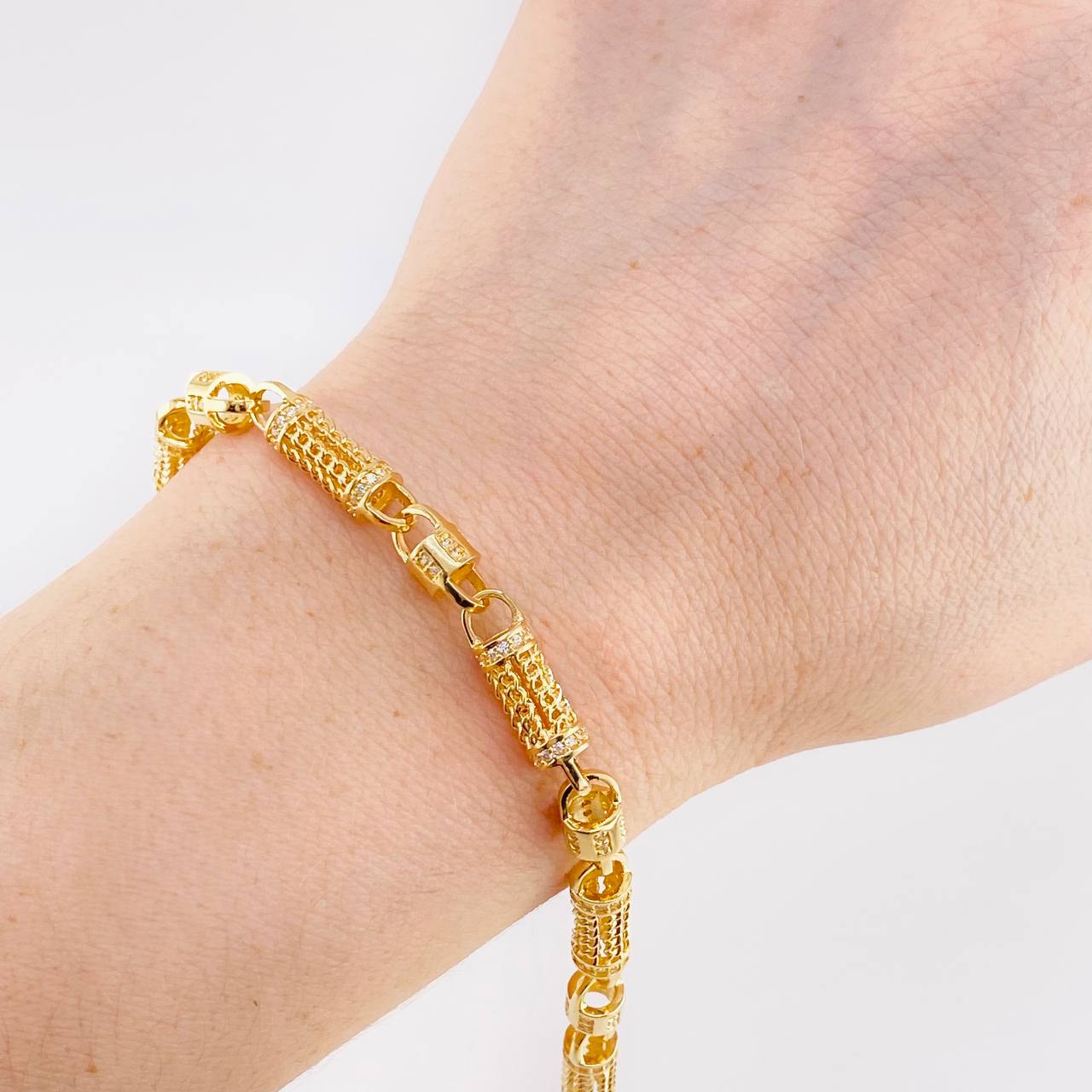 Pulso Rustico Malla Cilindrica 19.7 g / 17.35 cm / 5.2 mm Oro Amarillo 18K