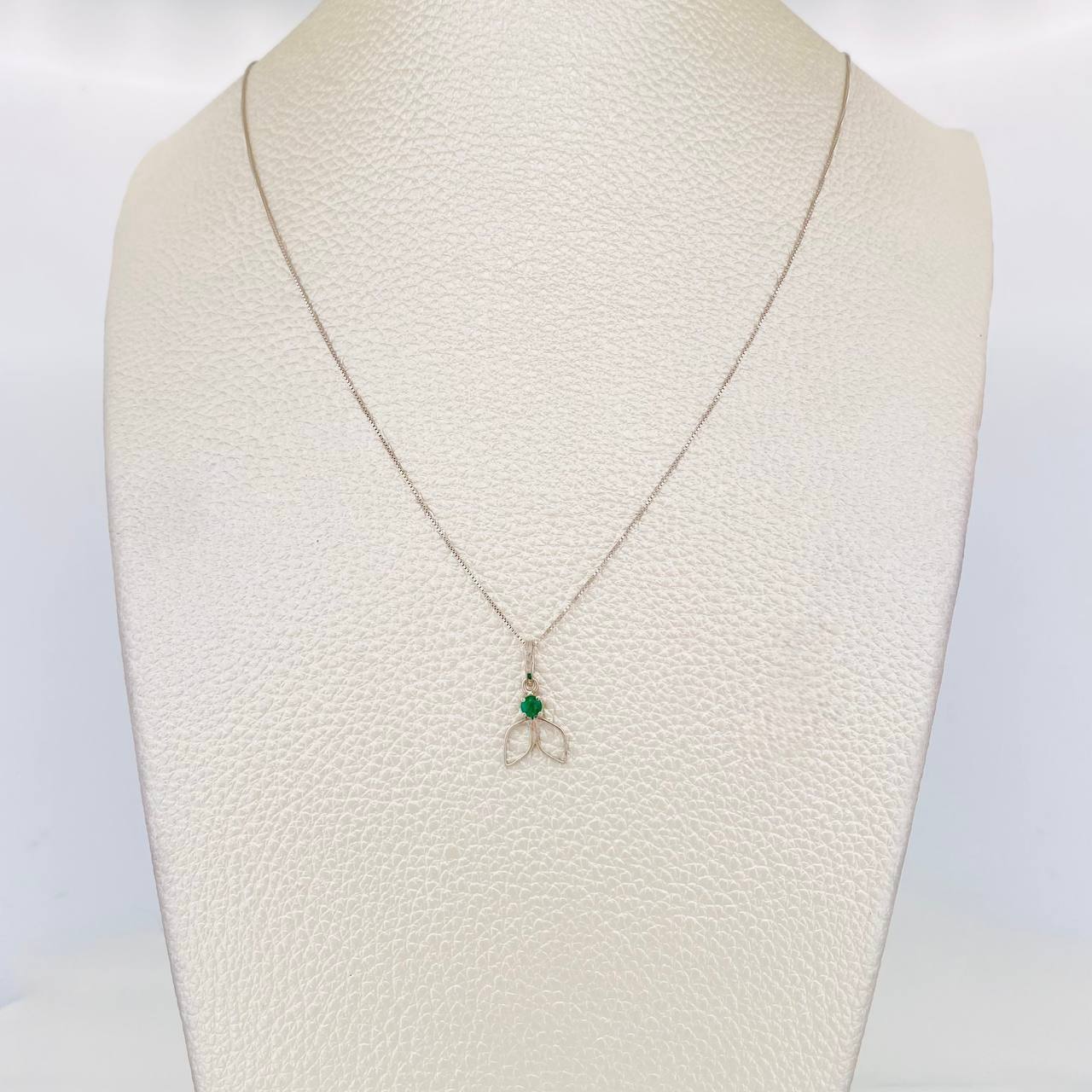Set Cadena Veneciana + Dije Cola de Sirena Esmeralda 8pts / 1.5g / 45cm Oro Blanco 18K