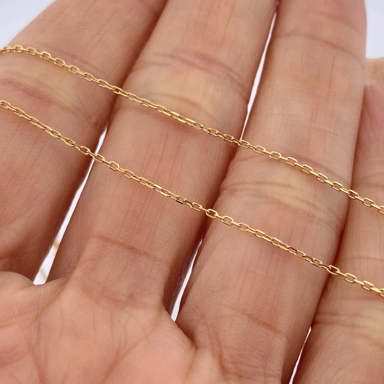 Cadena Aro Seguido 1.35gr / 45.5cm / 1mm Oro Amarillo +3 18K %