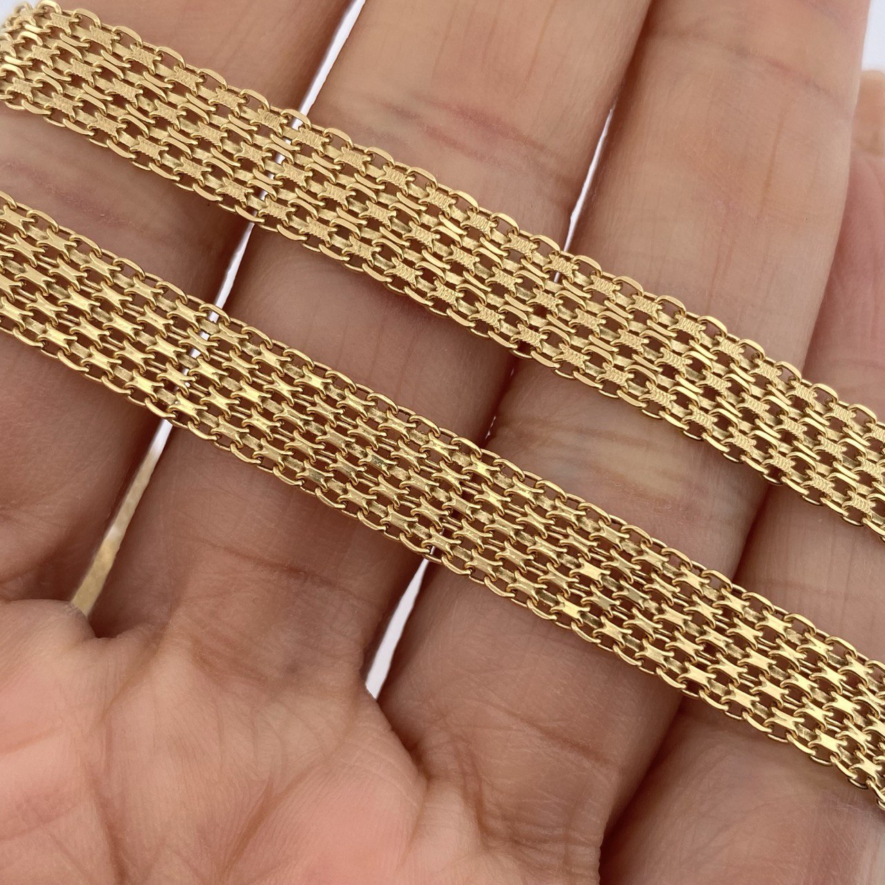 Cadena China 23.4gr / 60.6cm / Oro Amarillo +1 18K &
