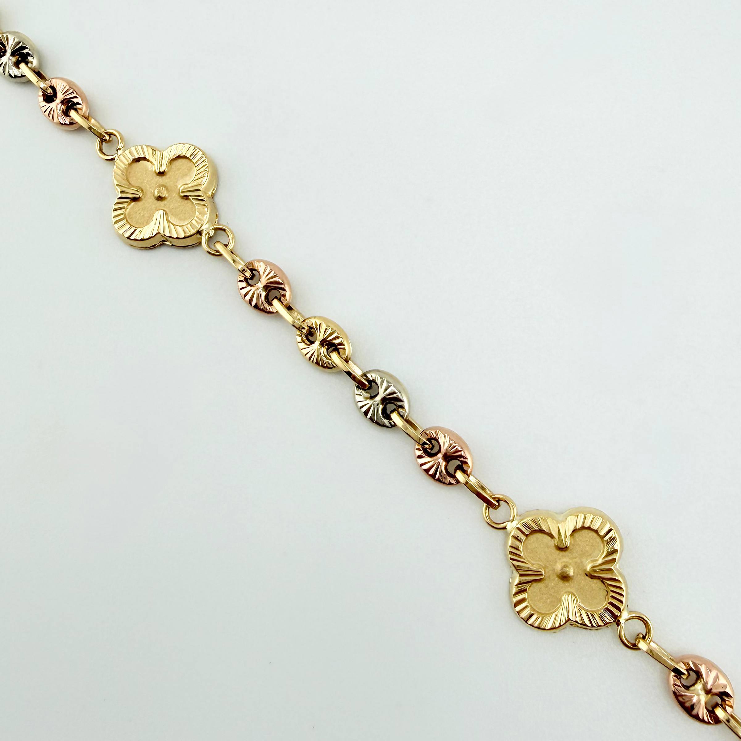 Pulso GC Trebol Doble Faz 5.25gr / 18.5cm / 10.3mm Tres Oros 18K