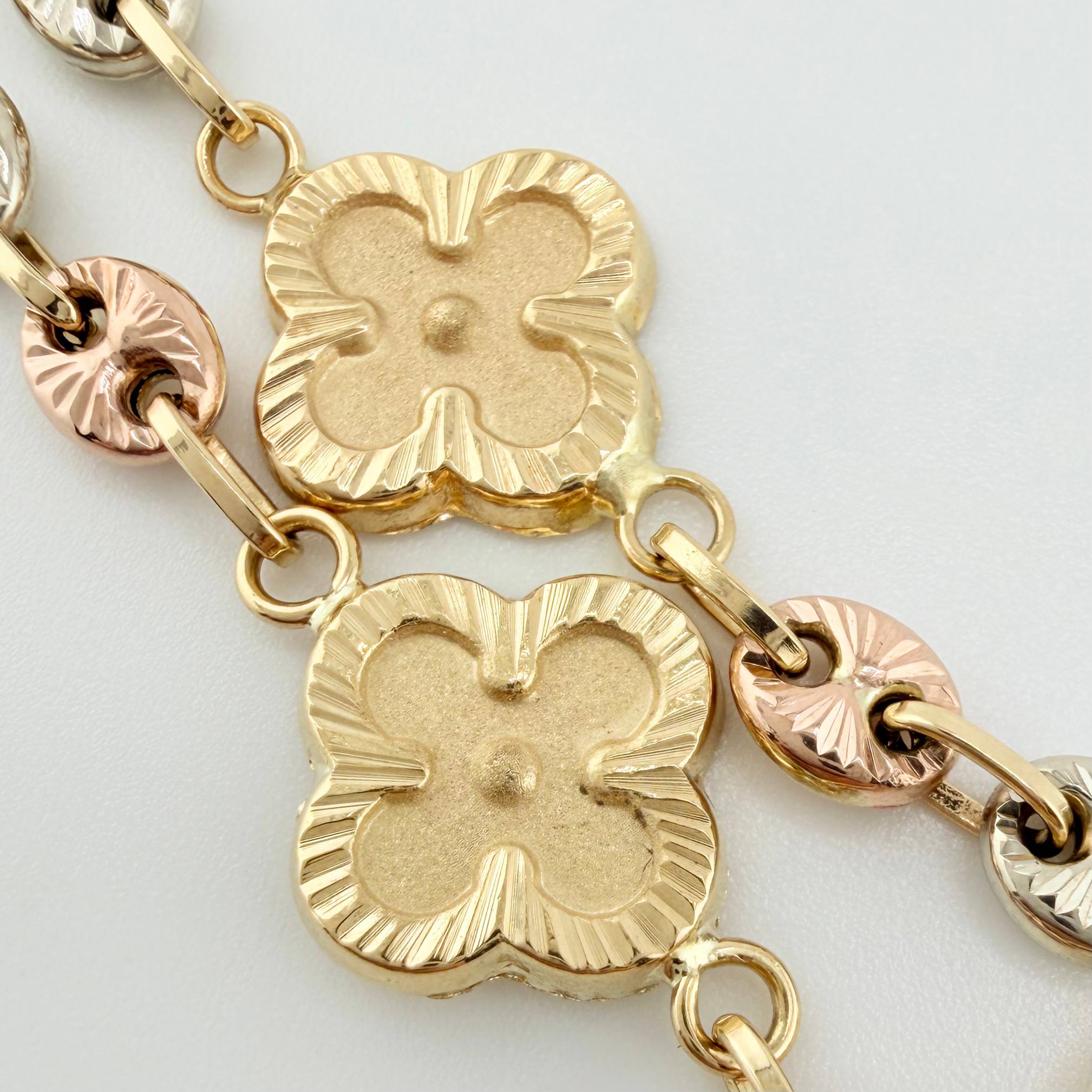 Pulso GC Trebol Doble Faz 5.3gr / 19.5cm / 10.3mm Tres Oros 18K