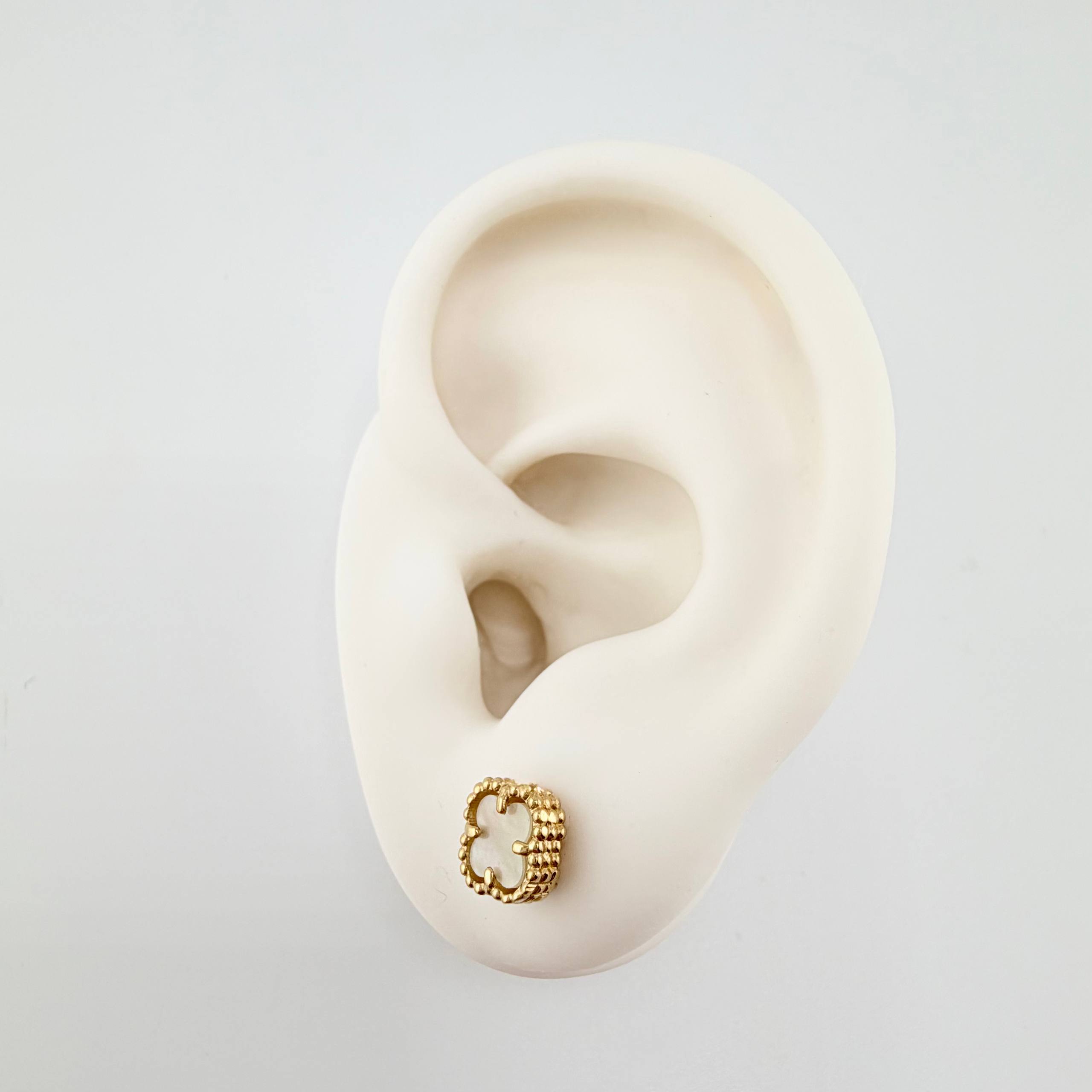 Topos Trebol Nacar Blanco 1.85gr / 7mm Oro Amarillo Nac.Esp. 18K