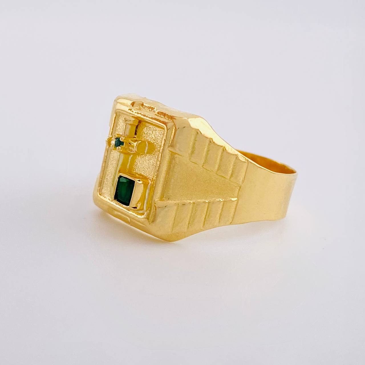 Anillo Sello Cruz Clavo 3,05g / T9 1/4 Oro Amarillo 18K