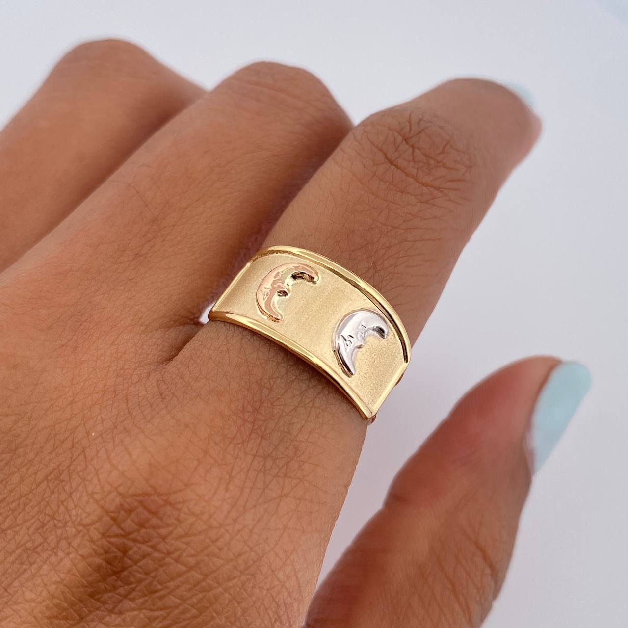 Anillo Luna 1.5gr / T8 1/2 / Oro 18K $