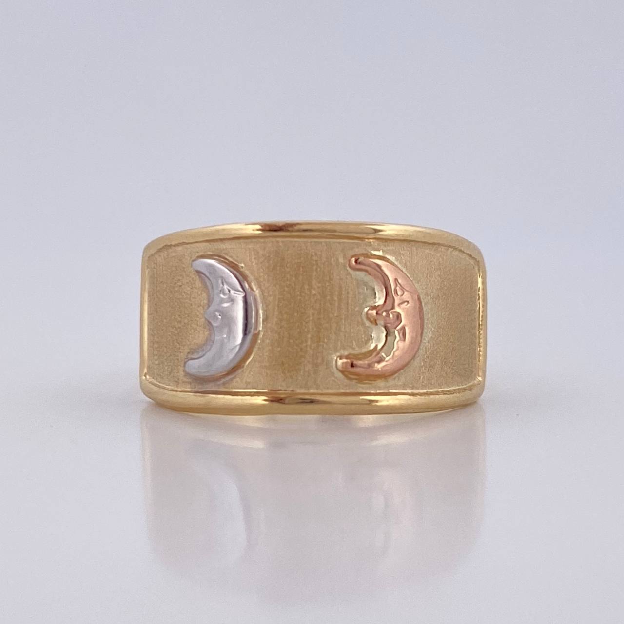 Anillo Luna 1.45gr / T6 1/4 / Oro 18K &