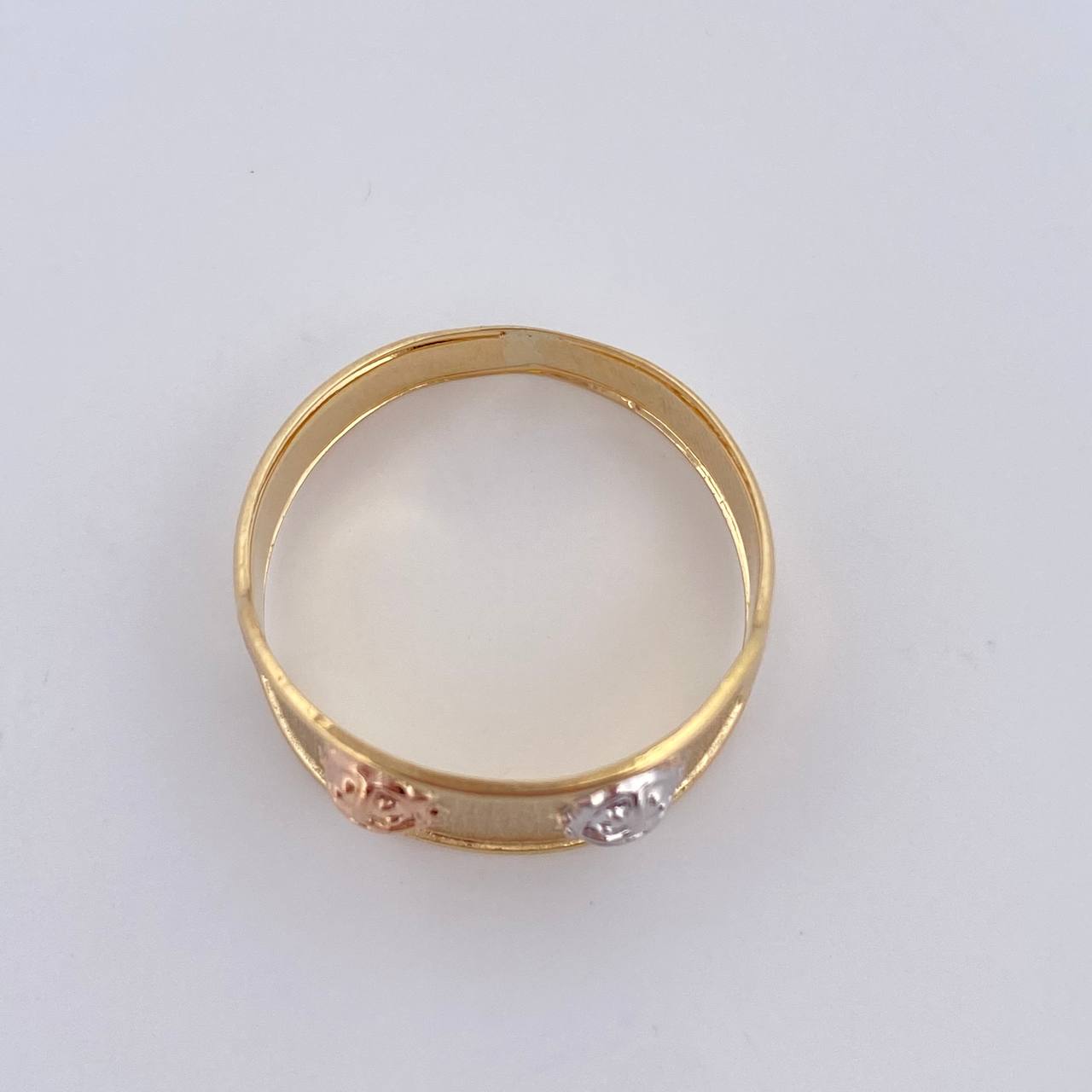 Anillo Mariquita 1.7gr / T8 3/4 / Oro 18K $