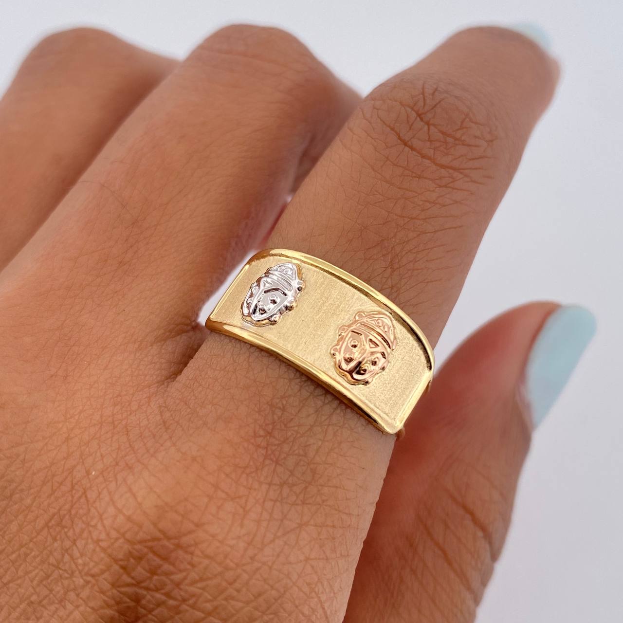 Anillo Mariquita 1.7gr / T8 3/4 / Oro 18K $