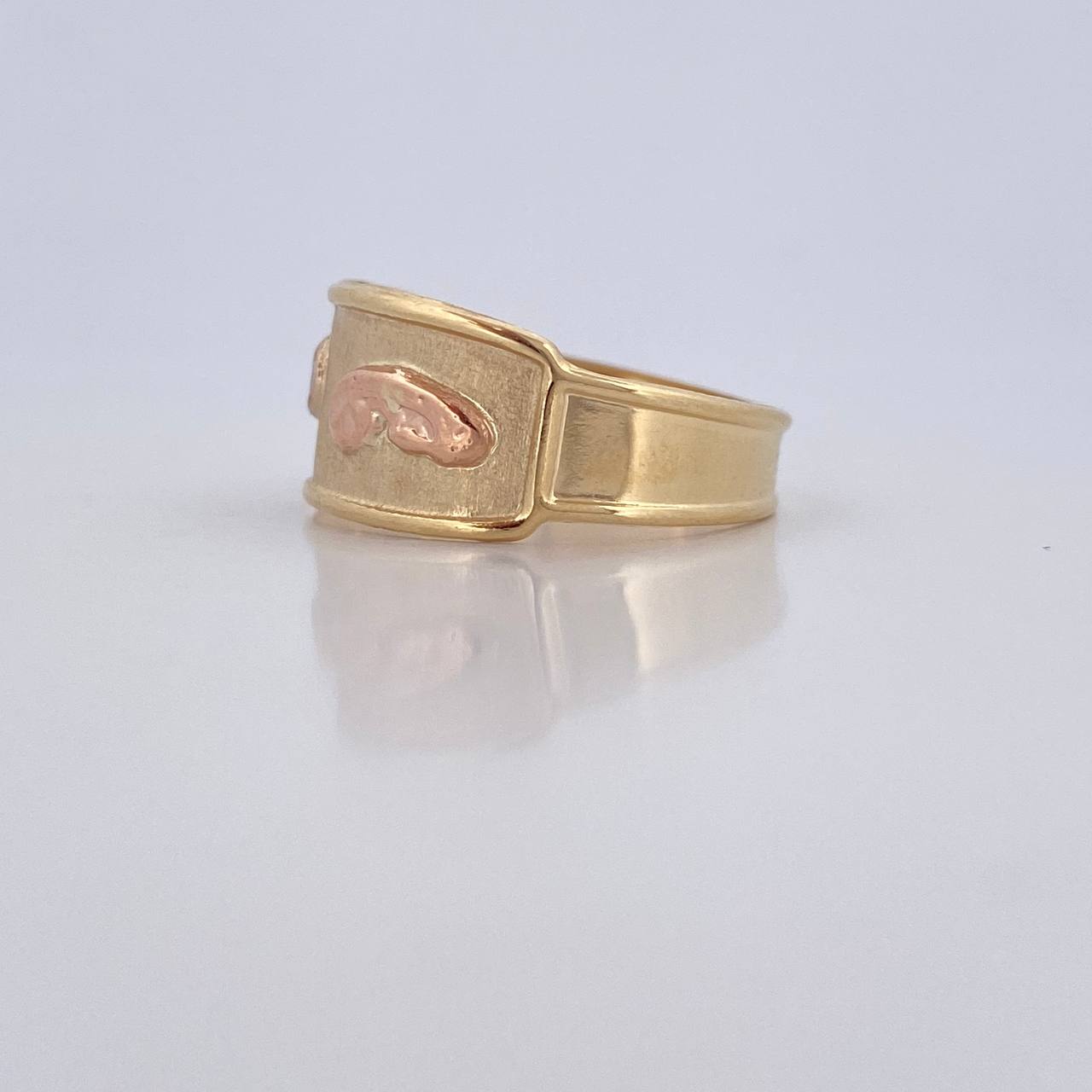 Anillo Virgen Maria 1.7g / T8 1/2 Tres Oros 18K