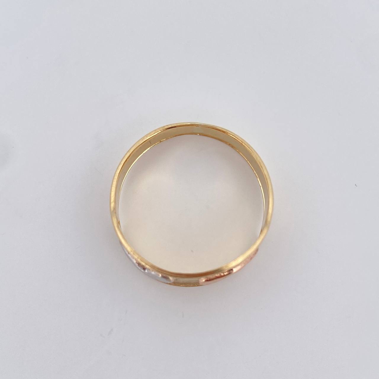 Anillo Virgen Maria 1.7g / T8 1/2 Tres Oros 18K