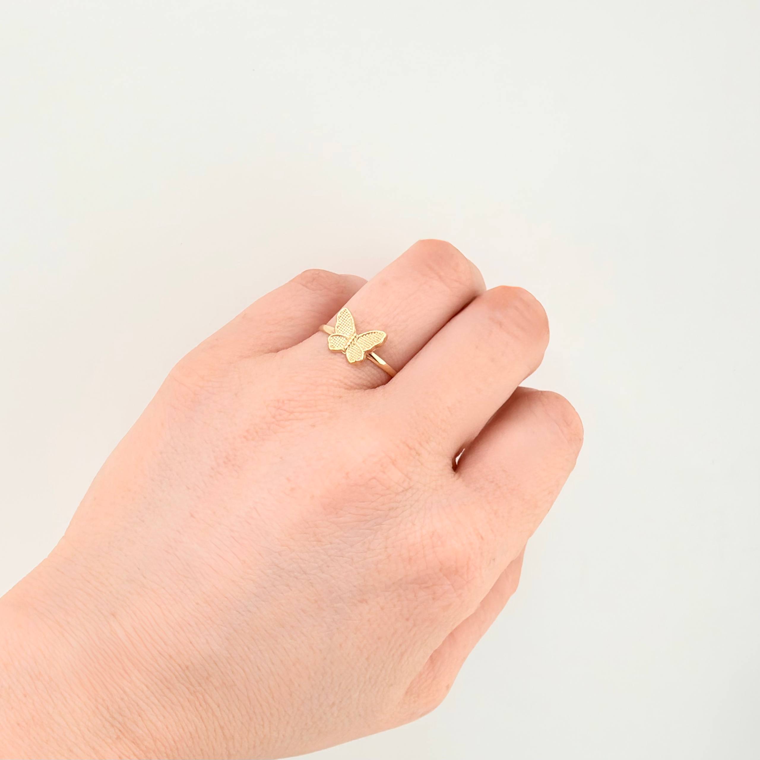 Anillo Mariposa 0.95gr / T7 3/4 / Oro Amarillo 18K ©