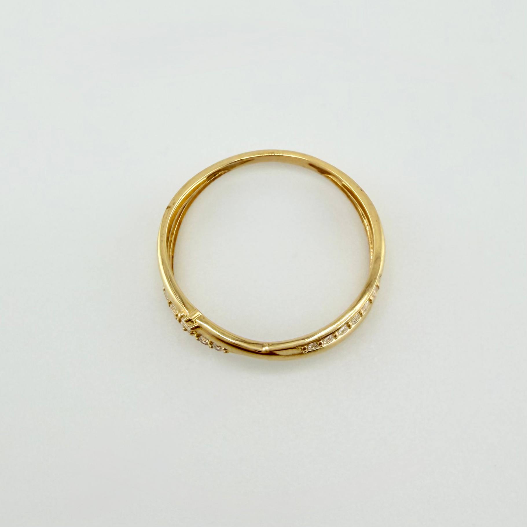 Anillo Carriles Cruzados 1.85gr / T8 1/2 / Oro Amarillo 18K ©