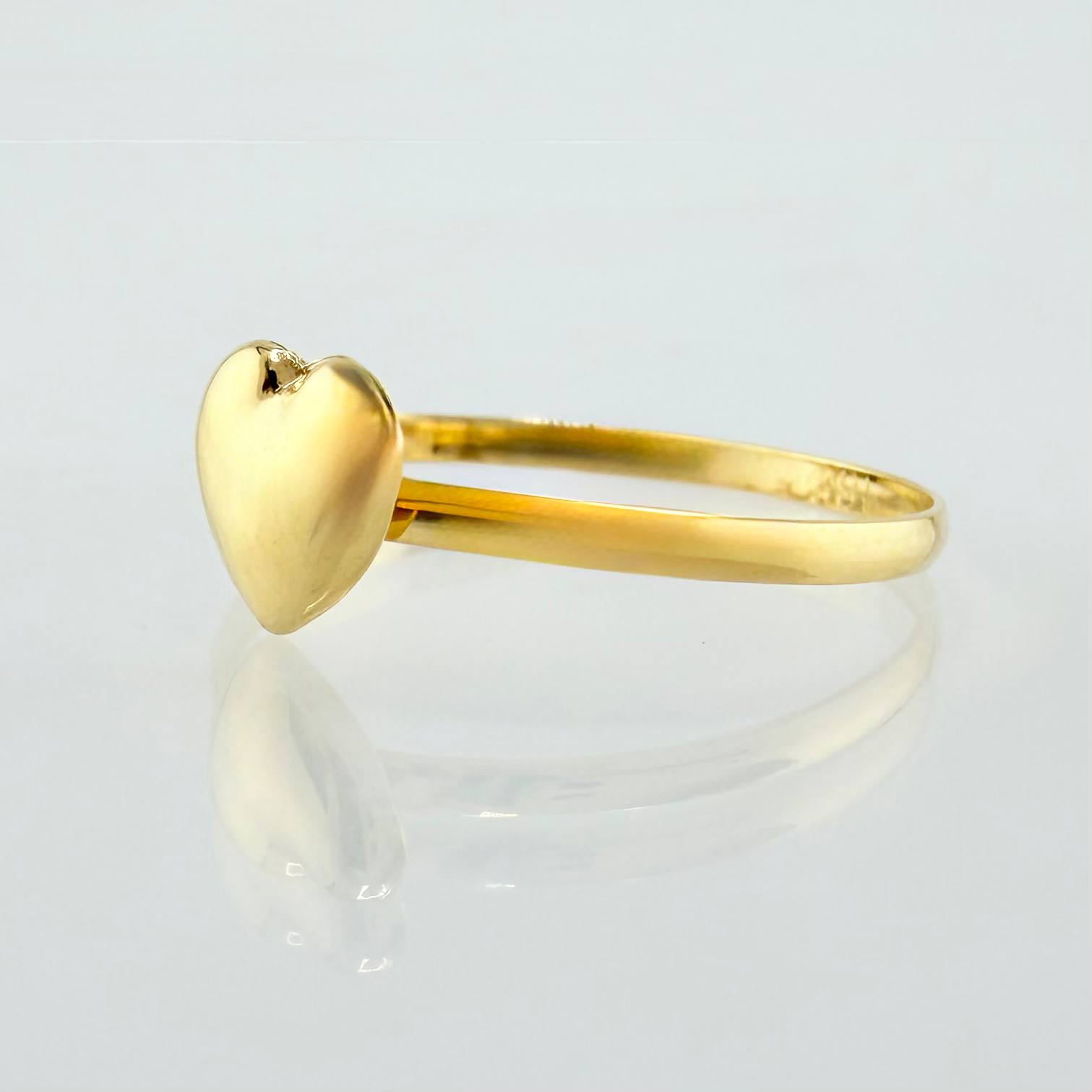 Anillo Corazón 0.75gr / T7 / Oro Amarillo 18K