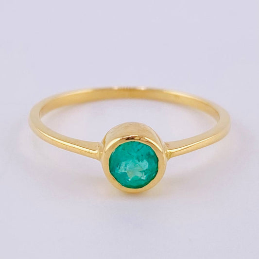 Anillo Circular Esmeralda 70Pts 1.9 g / T7 Oro Amarillo 18K