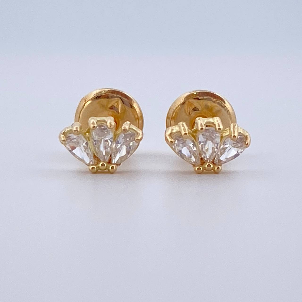 Topos Petalos 0.65gr / Oro 18K &