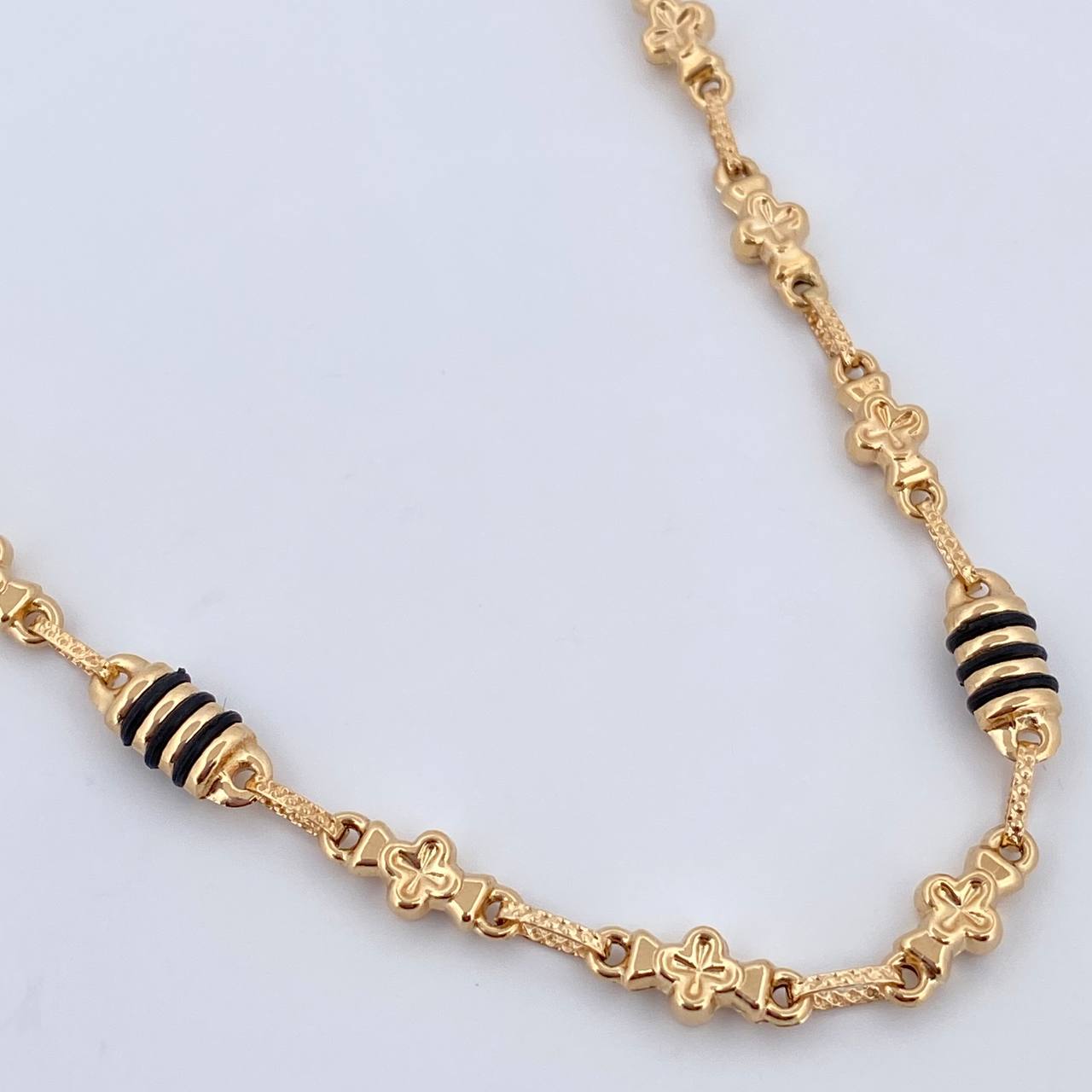 Cadena Rustica Flores 12.5gr / 61.6cm / Oro 18K &