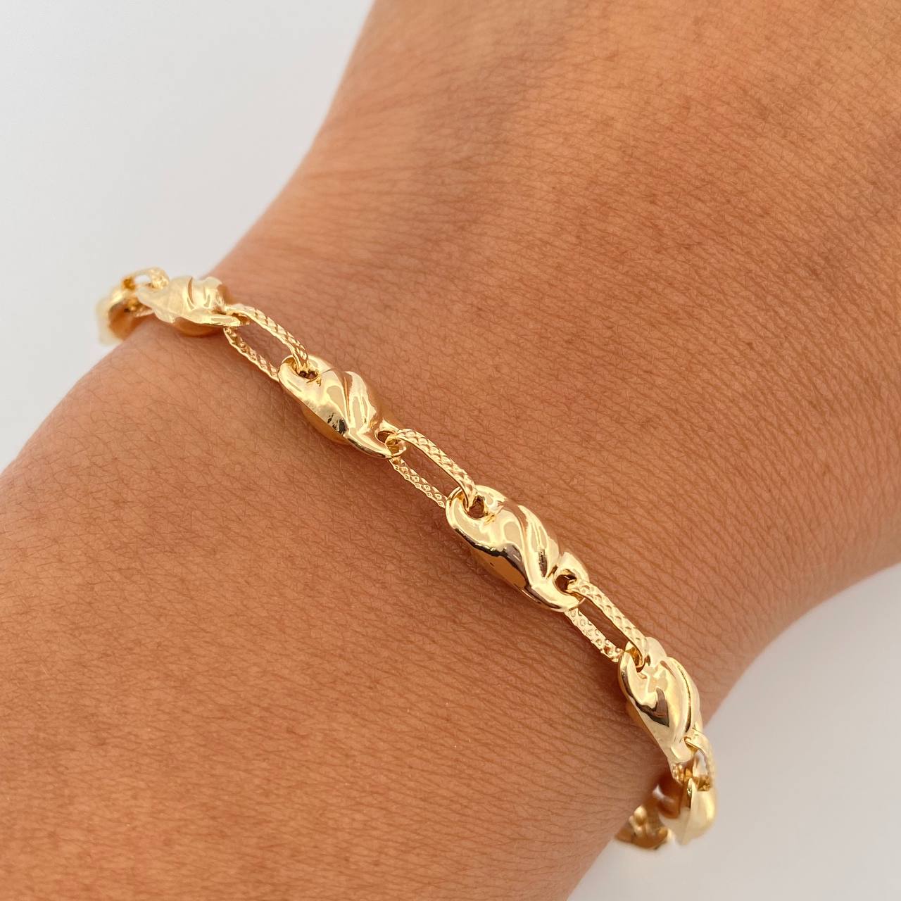 Pulso Rustico Grano Café 5.3gr / 22cm / Oro 18K &