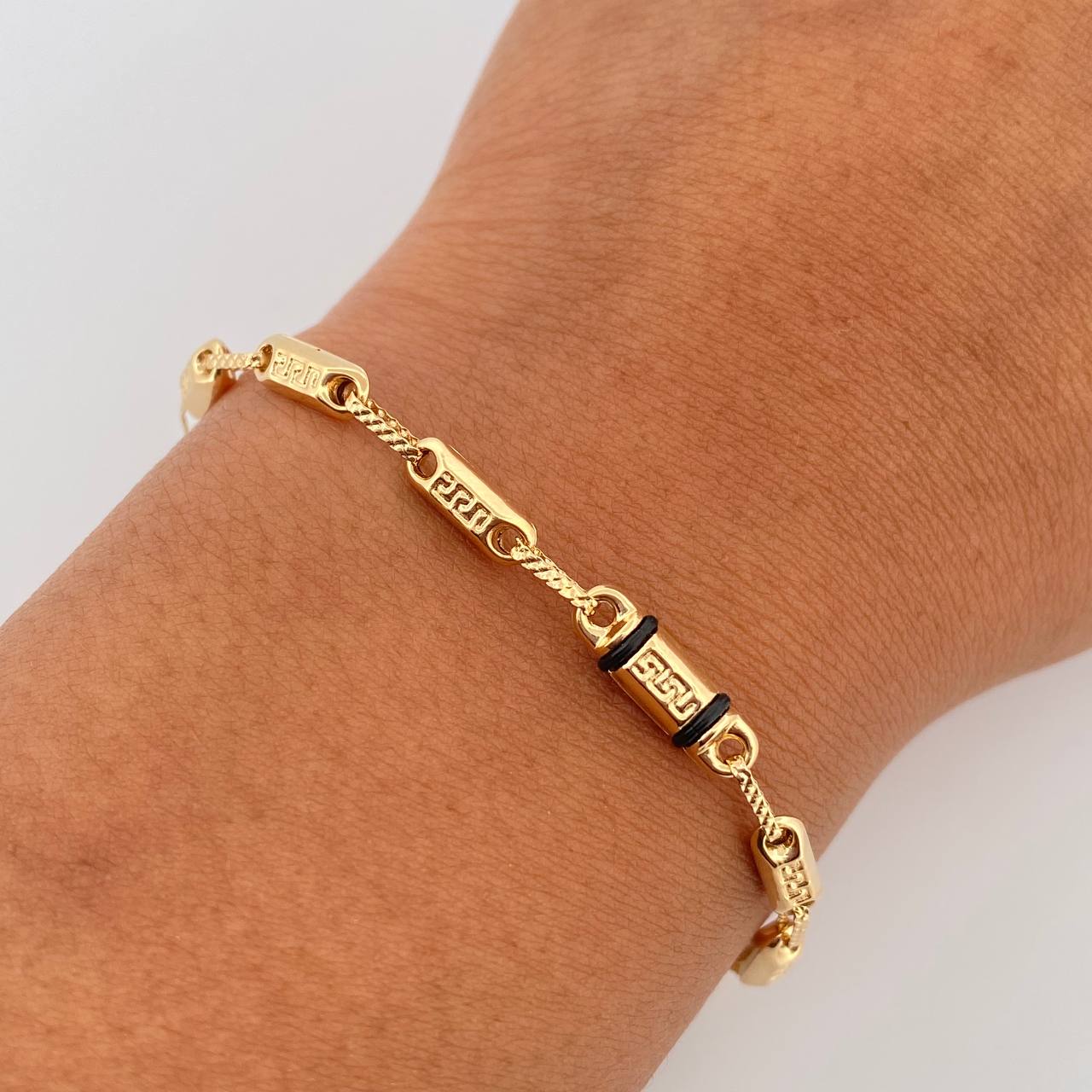 Pulso Rustico Tribal 4.35gr / 21.5cm / Oro 18K &