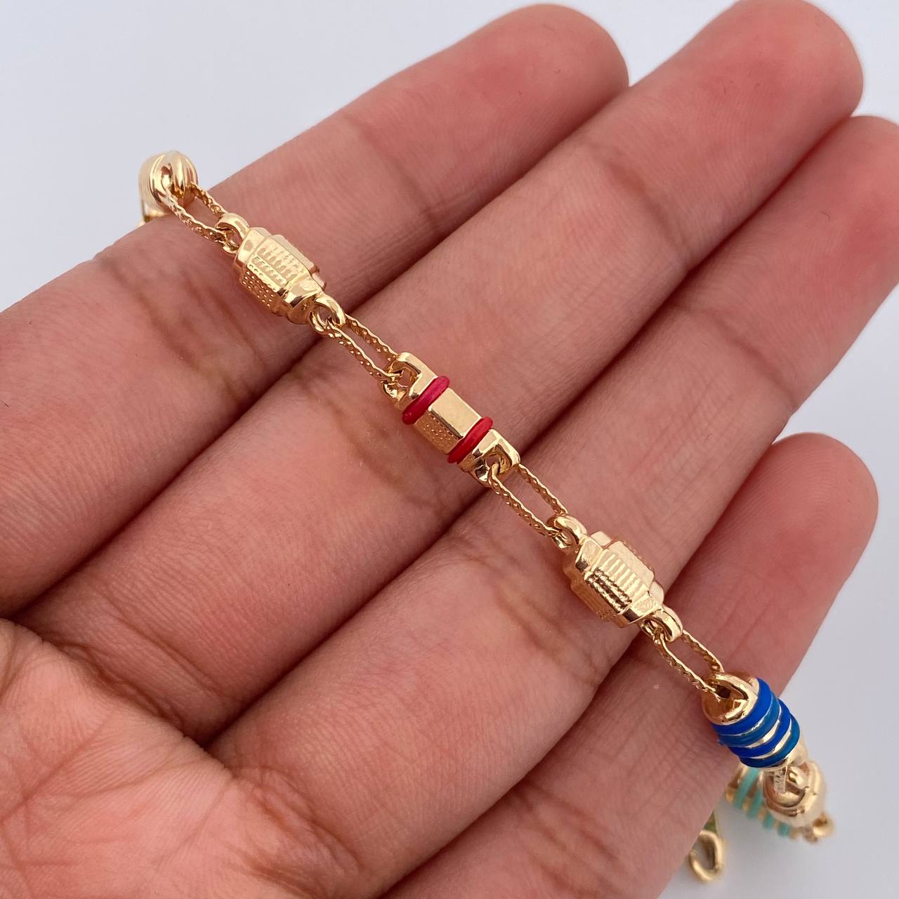 Pulso Rustico Barril 5.3gr / 21cm / Oro 18K &