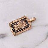 Dije Medusa Tribal 13.15gr / 4.1cm / Circones Negros Dos Oros Blanco Rosa 18K $