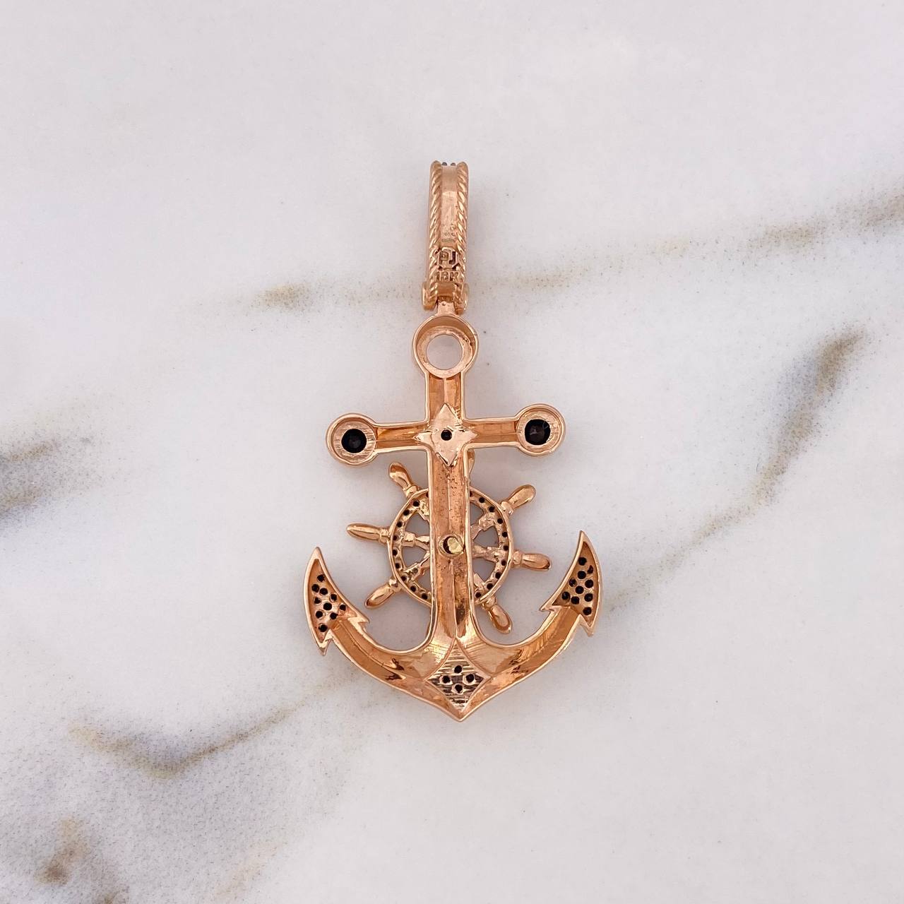 Dije Ancla Timon 5.3gr / 4.5cm / Circones Negros Oro Rosa 18K #