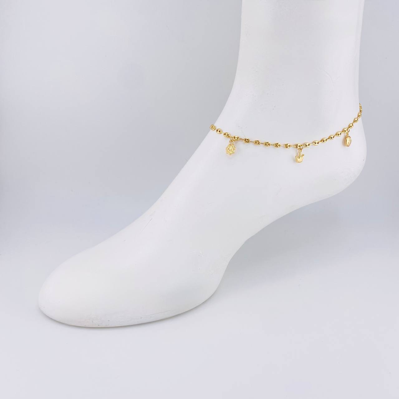 Tobillera Gc Dijes 4.15 g / 26.5 cm / 3.1 mm Oro Amarillo 18K