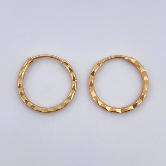 Candongas Aro Rayado 0.65gr / 1.3cm / Oro 18K &