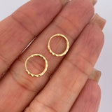 Candongas Aro Rayado 0.45gr / 1cm / Oro 18K &