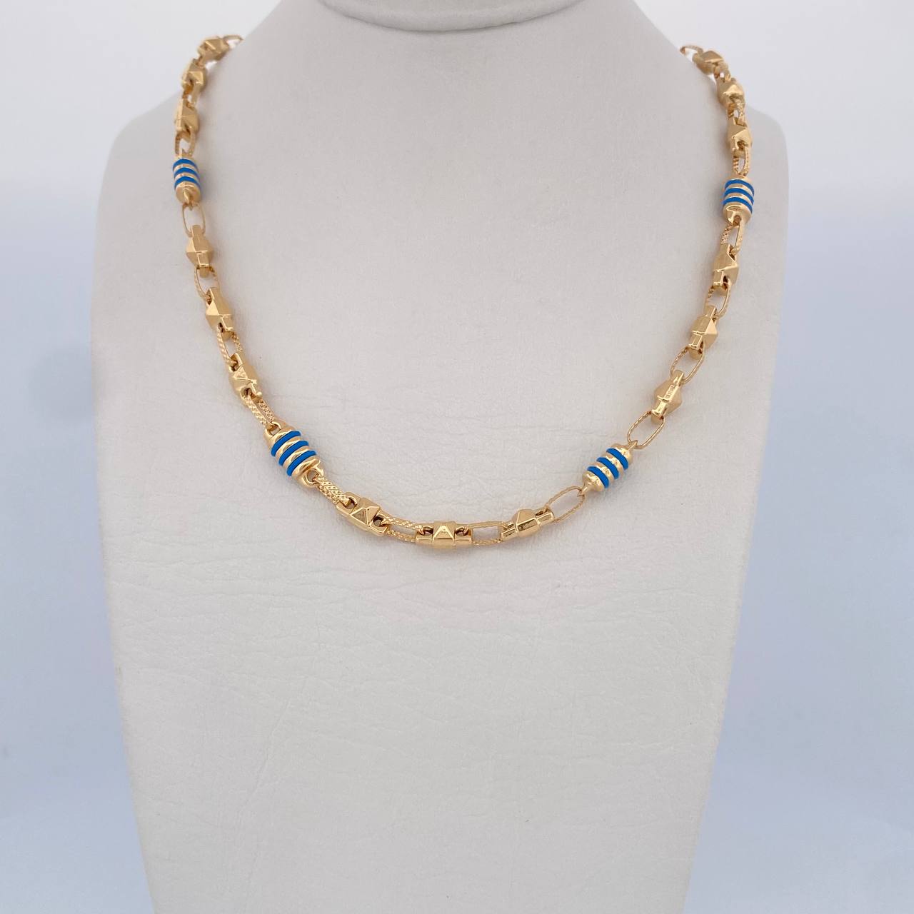 Cadena Rustico Rombos 15.1gr / 61.5cm / Oro 18K &