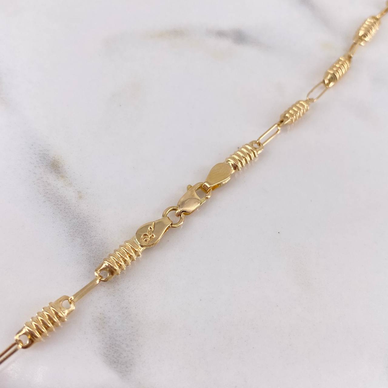 Cadena Barril Trebol 9.35gr / 55cm / 3.2mm Electroestatico Verde Diamantado Oro Amarillo 18K $