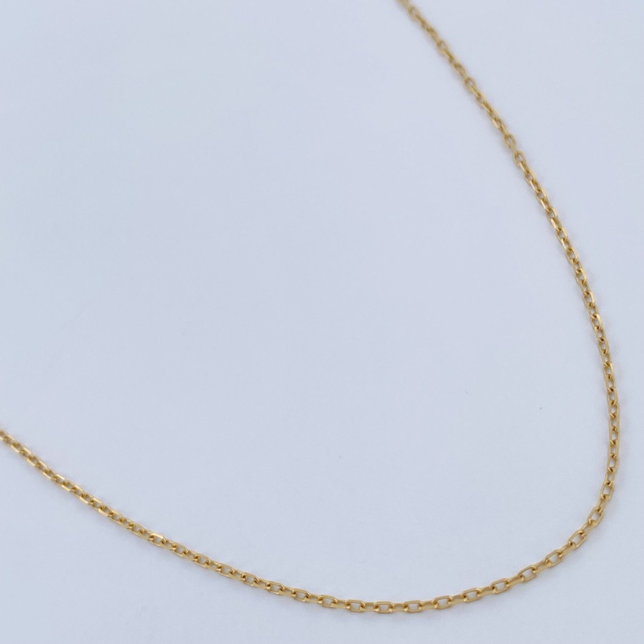 Cadena Aro Seguido 1.3gr / 45.3cm / Oro Amarillo +3 18K &