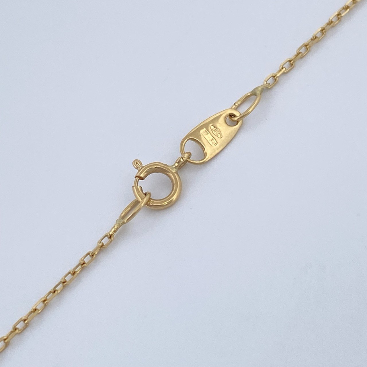 Cadena Aro Seguido 1.3gr / 45.3cm / Oro Amarillo +3 18K &