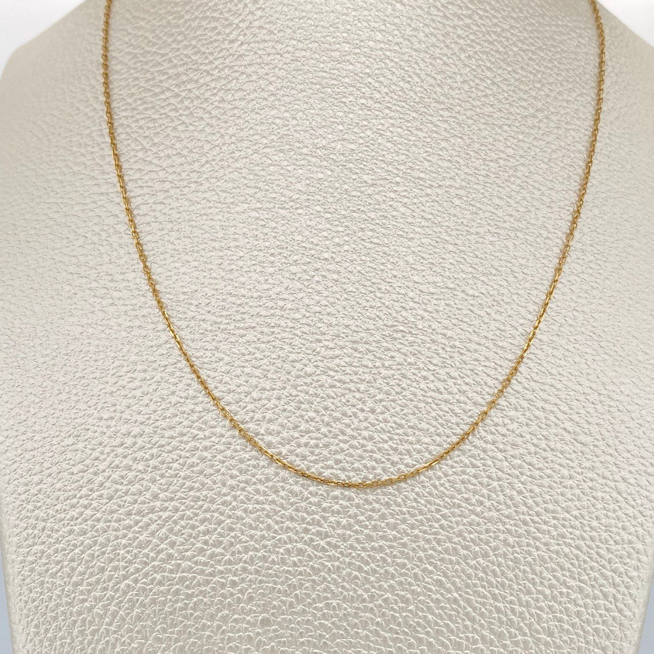 Cadena Aro Seguido 1.6gr / 50cm / Oro Amarillo +3 18K &