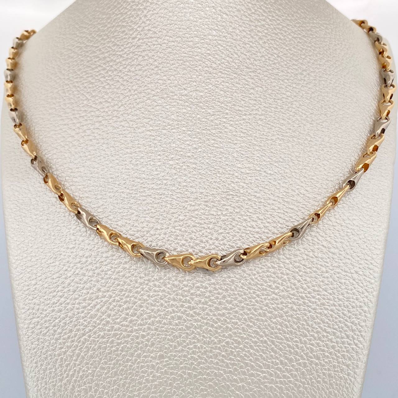 Cadena Rustica Espiga 10gr / 48.4cm / Dos Oros Amarillo Blanco 18K $