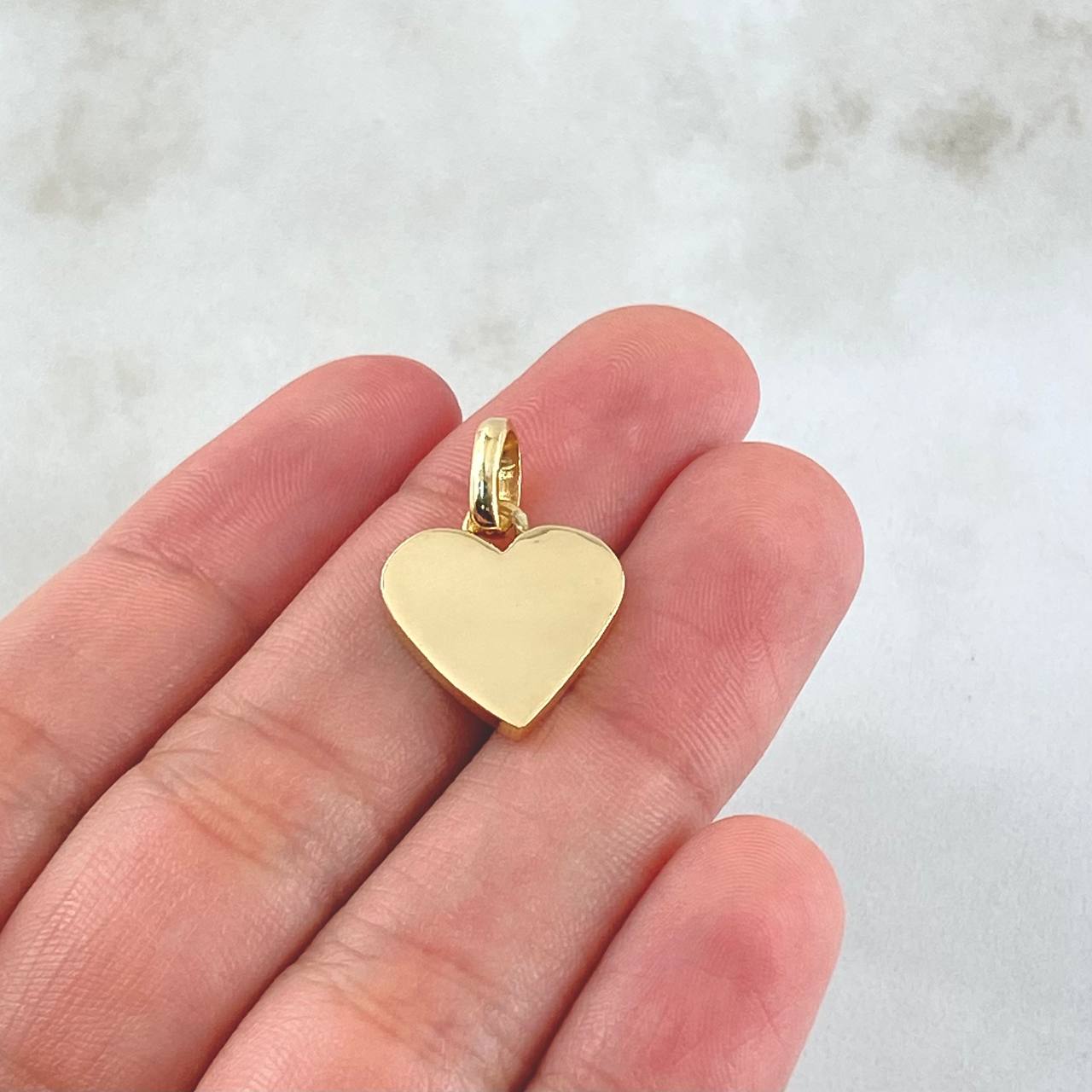 Dije Placa Corazón 1.85gr / 2.2cm / Oro Amarillo 18K