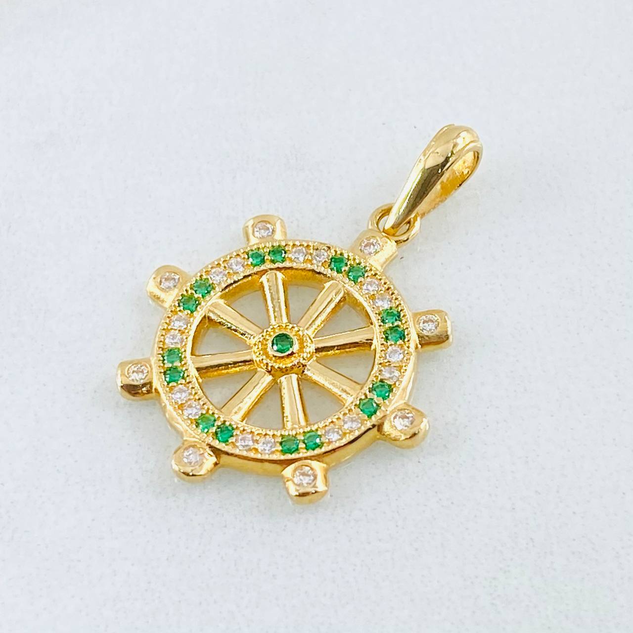 Dije Timón 2.35gr / 3.7cm / Oro Amarillo 18K ©