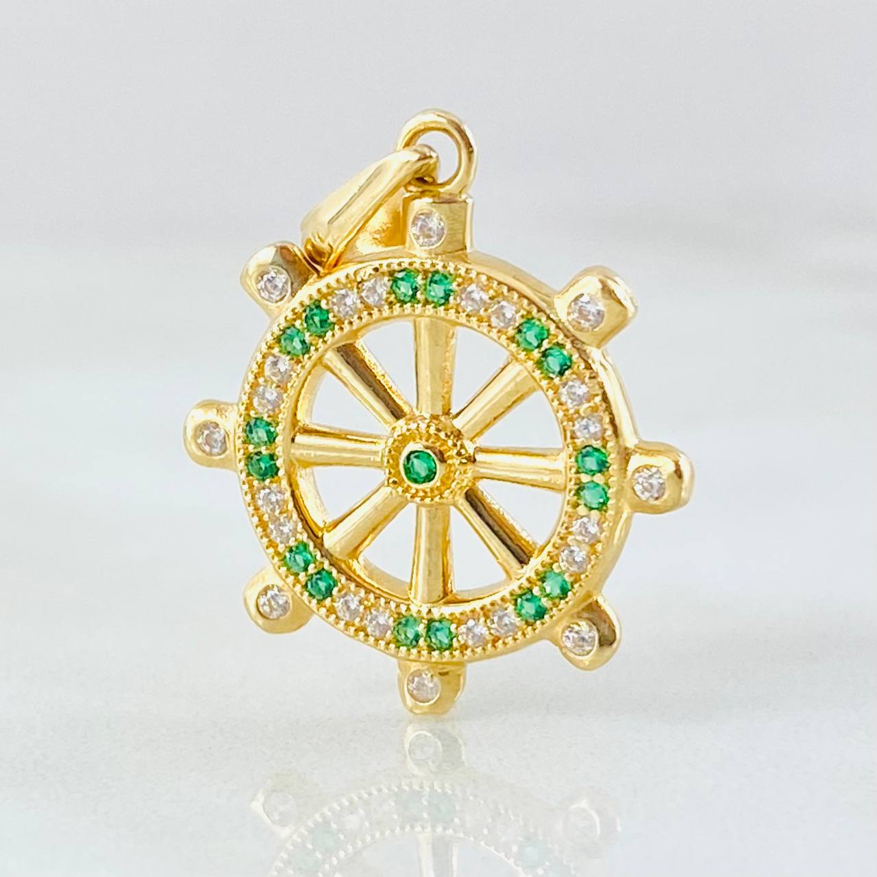 Dije Timón 2.35gr / 3.7cm / Oro Amarillo 18K ©