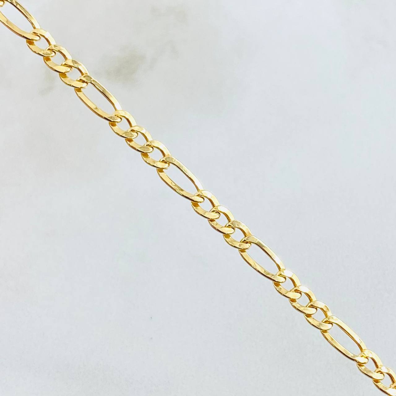 Cadena Figaro 3.75gr / 50cm / Oro Amarillo +1 18K ©
