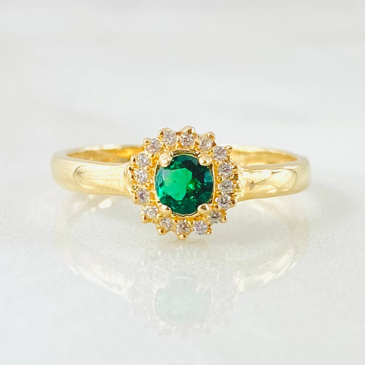 Anillo Solitario Halo 2.5gr / T7 / Oro Amarillo 18K ©
