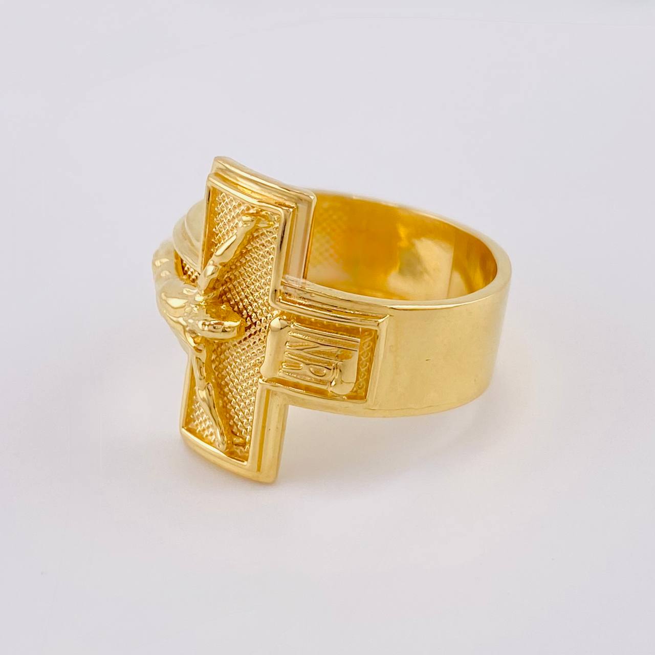 Anillo Cruz Cristo Punteada 6.55 g / T9 1/2 Oro Amarillo 18K