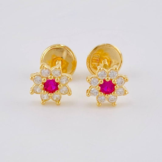 Topos Flor Estrellada 0.85 g / 6 mm Oro Amarillo 18K