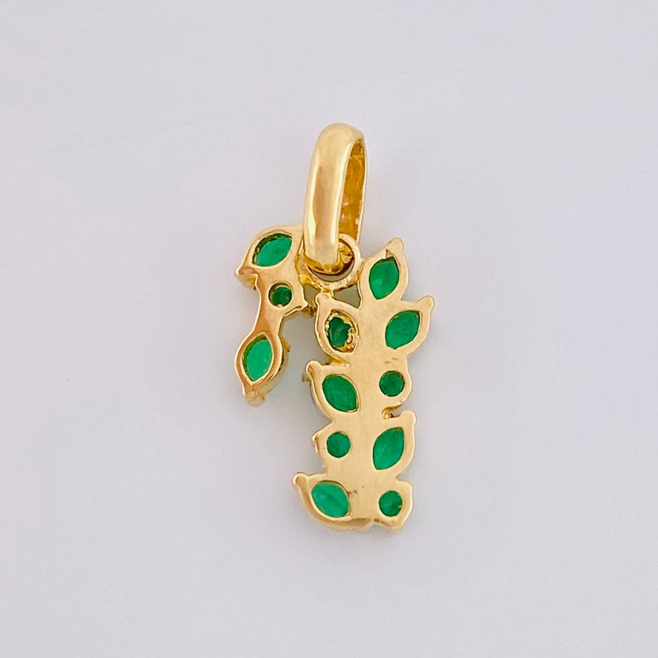Dije Rama De Abedules 1.15 g / 1.7 cm Oro Amarillo 18K