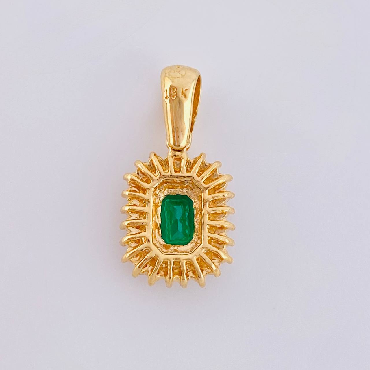 Dije Halo Tupido 2.4 g / 2.1 cm Oro Amarillo 18K
