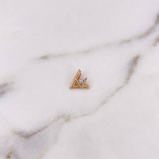 Dije LV 0.85gr / 1cm / Circon Blanco Oro Rosa 18K $