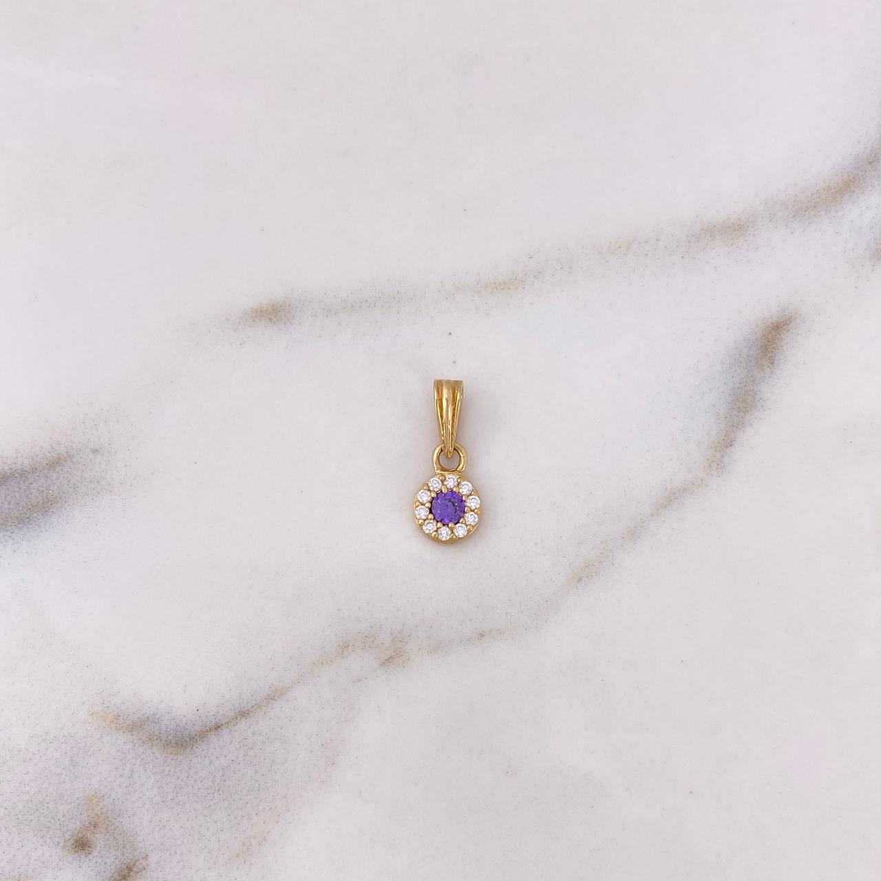Dije Halo Circulo 0.75gr / 1.5cm / Circones Blancos Morado Oro Amarillo 18K &