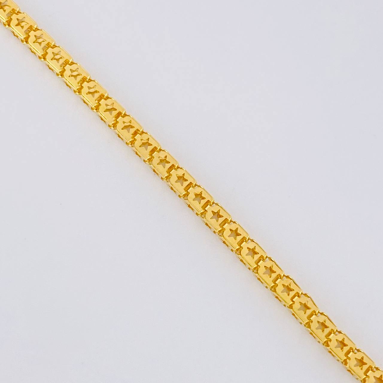 Cadena Cubica Estrellada 12.35 g / 60 cm / 2.5 mm Oro Amarillo 18K