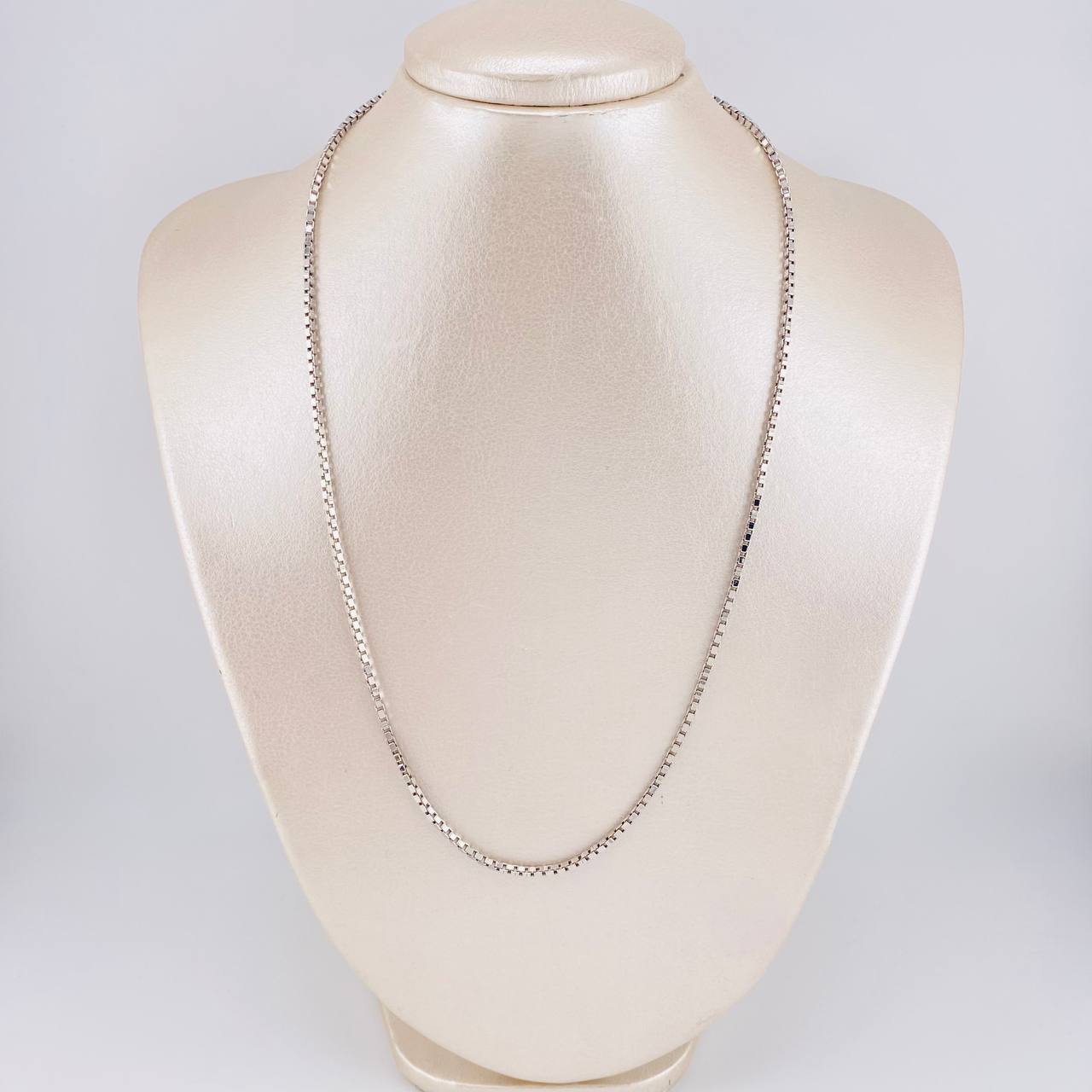 Cadena Veneciana 7.65 g / 50.7 cm / 2 mm Oro Blanco 18K