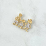 Dije Familia Papá - Mamá - Hija 3.05gr / 2cm / Circones Blancos - Sin Cargador Dos Oros Amarillo Blanco 18K