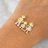 Dije Familia Papá - Mamá - Hija 3.05gr / 2cm / Circones Blancos - Sin Cargador Dos Oros Amarillo Blanco 18K